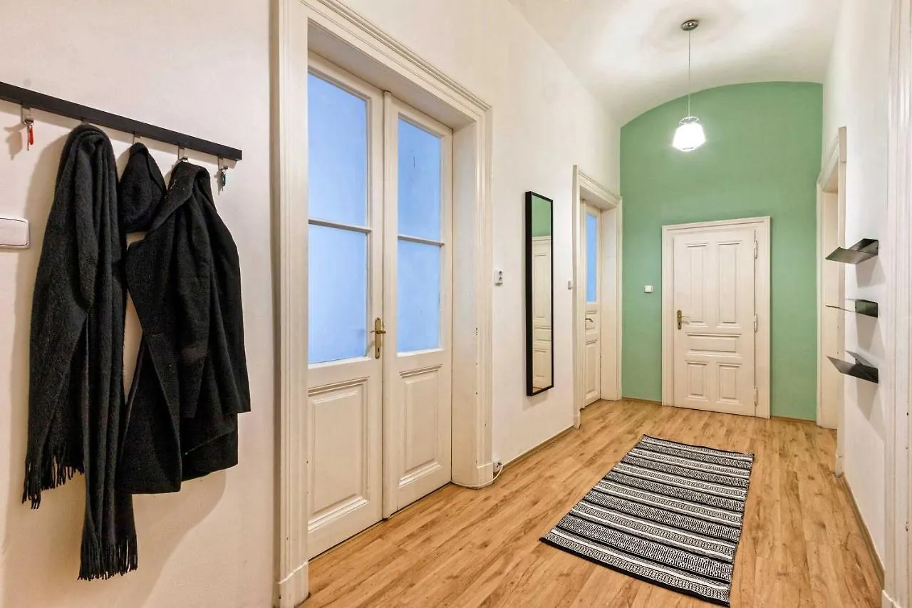 Apartments At I.P.Pavlova Prague