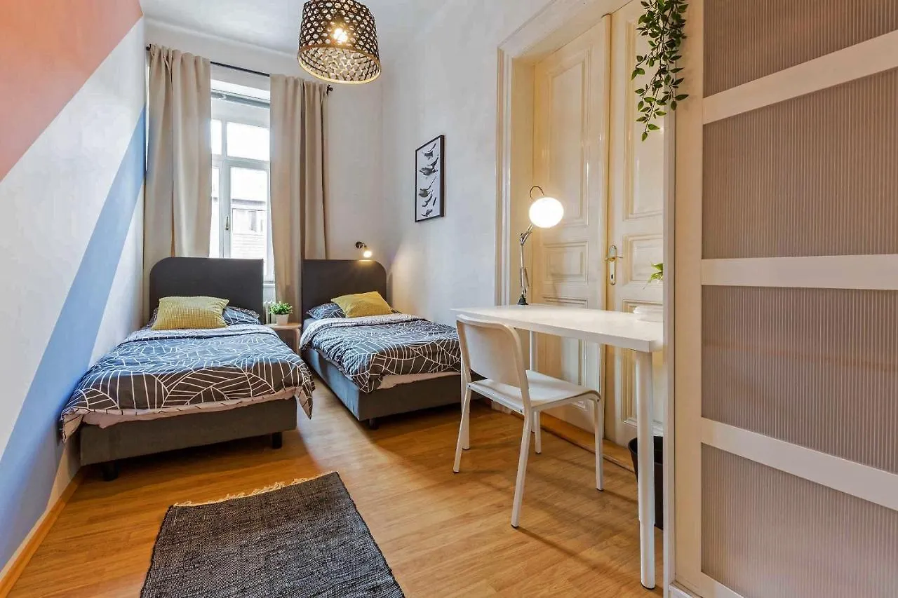 Apartments At I.P.Pavlova Prague